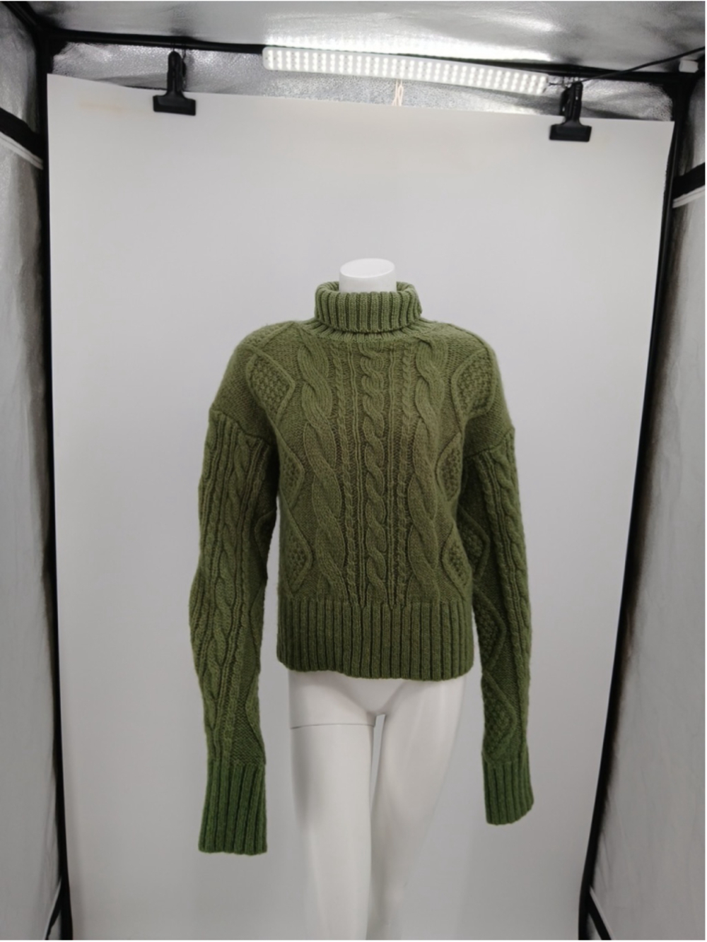 Womens Green Wool Blend Turtleneck Cableknit Sweater Size L Artsy Long Sleeves